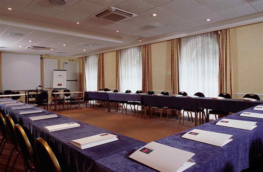 Hotel Mercure Saint-Nectaire Spa & Bien-Etre Удобства фото